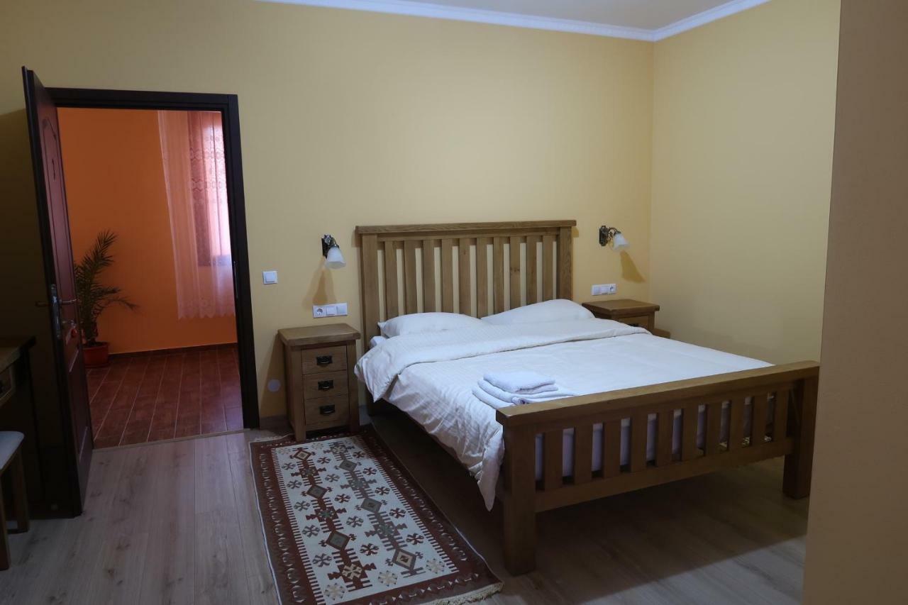 Casa Pop Hotell Săpînţa Eksteriør bilde