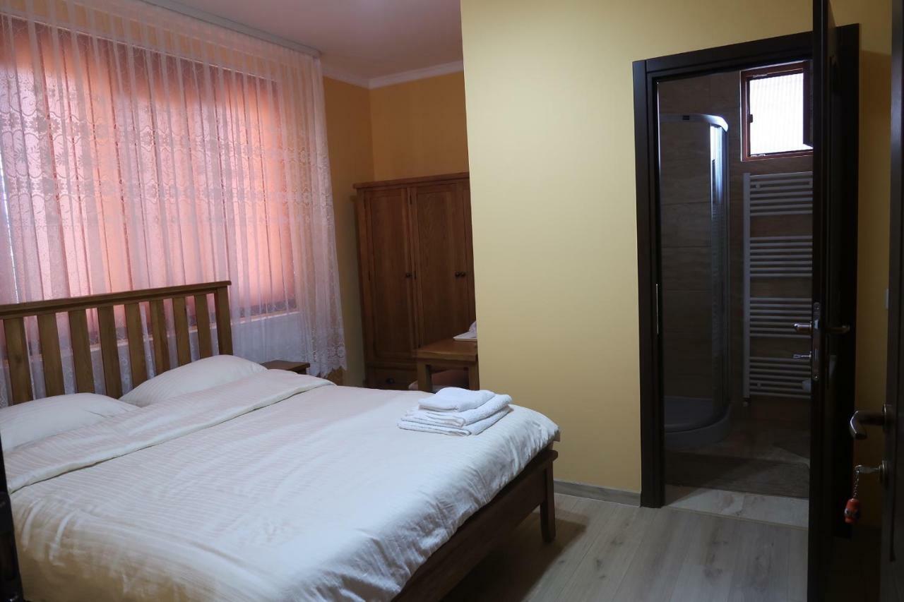 Casa Pop Hotell Săpînţa Eksteriør bilde